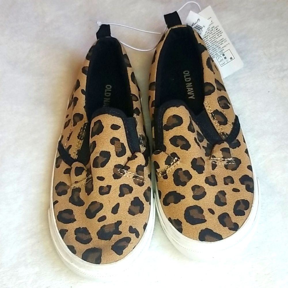 Girl shoes